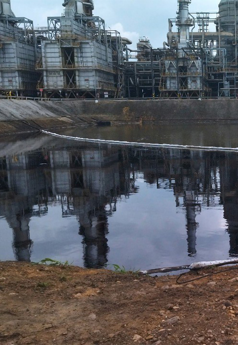 Control of oil spills around the world.